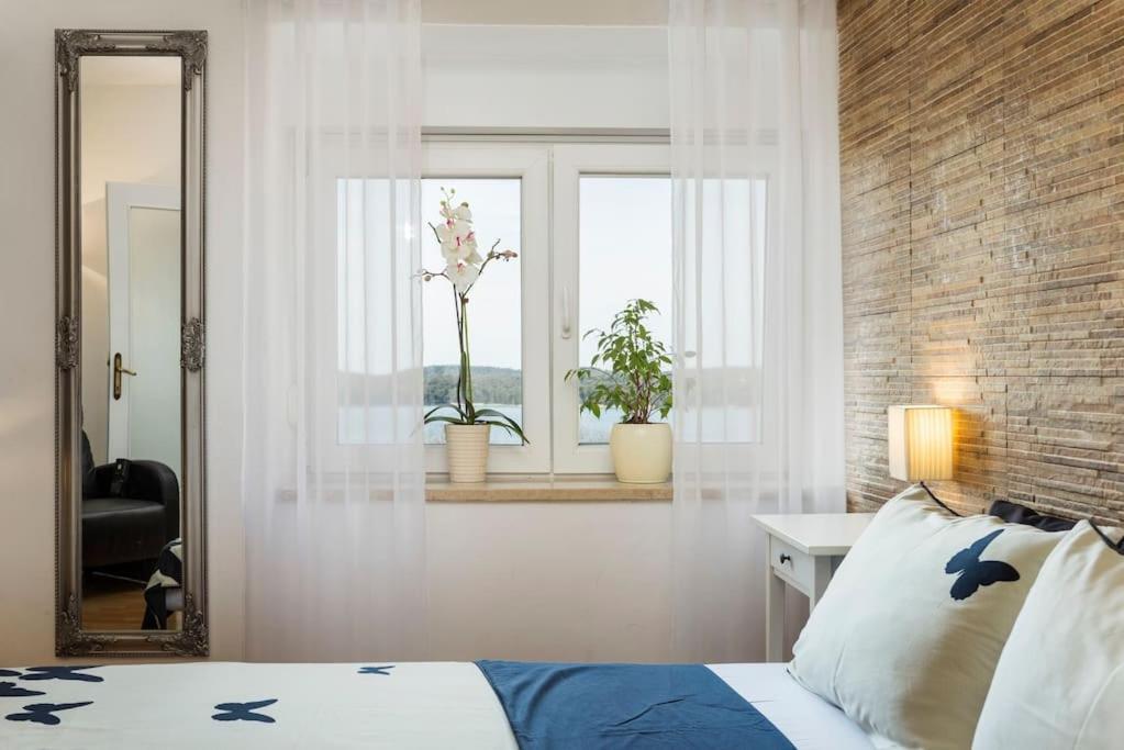 Apartment Arena Akvileja Pula Eksteriør billede